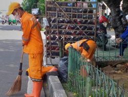 Sering Diejek Lurah, Puluhan Petugas PPSU Mogok Kerja