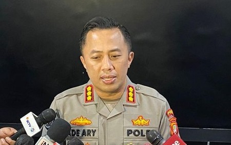 polda metro jaya kasus uang palsu Kabid Humas Polda Metro Jaya, Kombes Polisi Ade Ary Syam Indradi