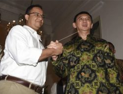 Anies Blak Blakan Sering Telponan dengan Ahok
