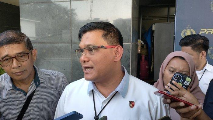 Direskrimsus Polda Metro Jaya, Kombes Ade Safri Simajuntak.