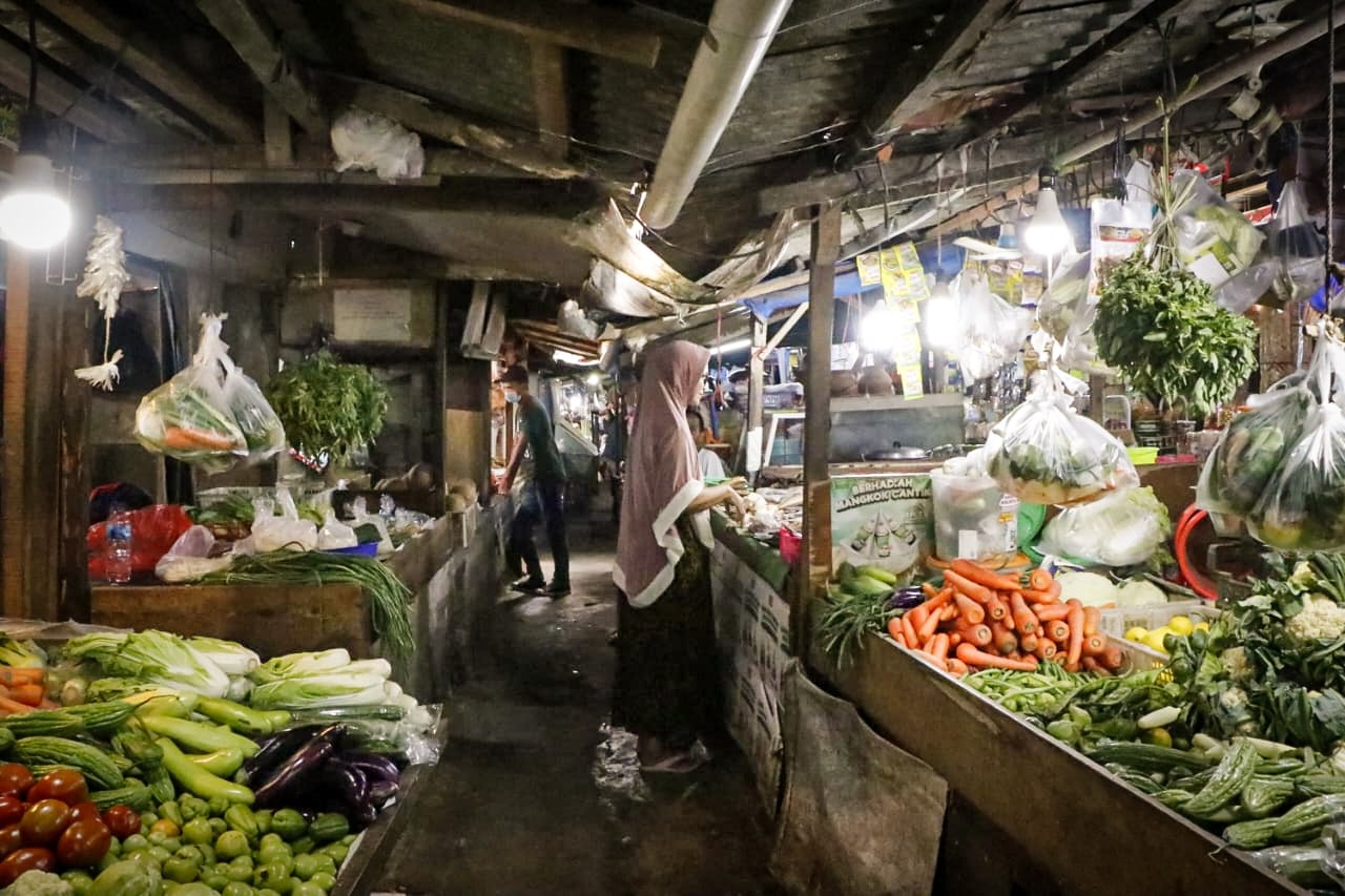 Pasar Tradisional Rawa Kerbau.