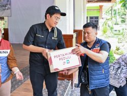 PertaLife Insurance dan Pertamina Peduli Salurkan Bantuan bagi Korban Banjir di Bekasi