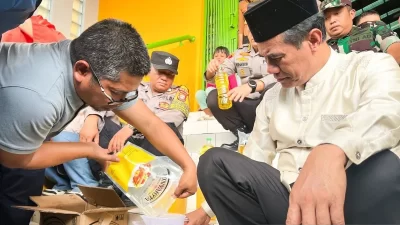 Mentan Amran Pantau Distribusi Minyakita dalam Sidak di Pasar Lenteng Agung.