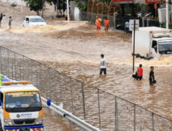 Banjir Menggenangi Lima RT di Jakarta Akibat Hujan Deras
