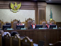 PN Jakpus Ganti Hakim Anggota Sidang Tom Lembong Usai Ali Muhtarom Jadi Tersangka Suap