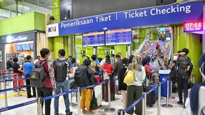 KAI Catat Penjualan 3,4 Juta Tiket hingga H-1 Lebaran, Kalog Ekspres Tawarkan Layanan Kirim Hewan Peliharaan