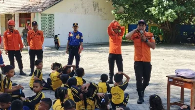 Pelatihan Kesiapsiagaan Bencana untuk Siswa SD Digelar di Kepulauan Seribu