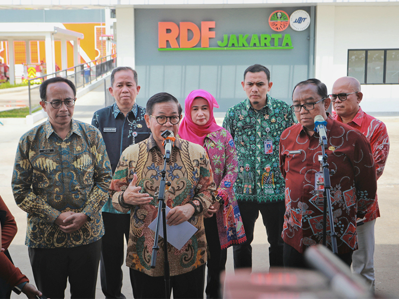 Pramono berkunjung ke RDF Plant Rorotan untuk meninjau proses commissioning atau uji coba proses pengolahan sampah menjadi bahan bakar.