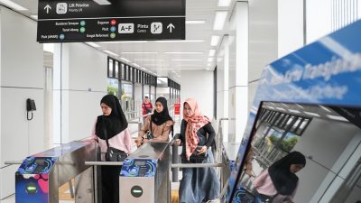 Ilustrasi - Halte transjakarta