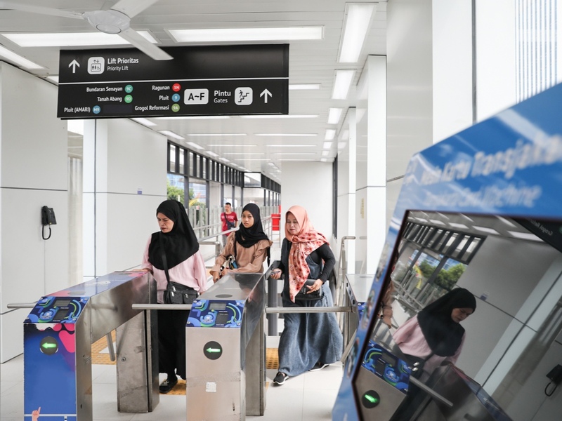 Ilustrasi - Halte transjakarta