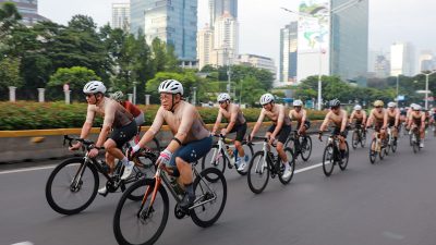 Gubenur Pramono Ikut Gowes di Jakarta Silaturahride 2025