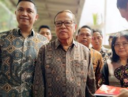 Uskup Agung Jakarta Kunjungi Hasto Kristiyanto di Rutan KPK dalam Rangka Pelayanan Paskah