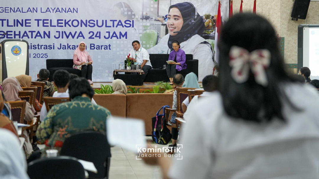 Pengenalan hotline telekonkesehatan 24 jam di SMAN 112 Jakarta