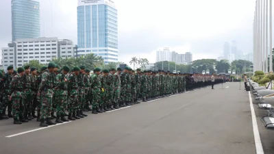 Ribuan Personel Gabungan Kawal Aksi Mahasiswa Terkait Revisi UU TNI di DPR RI.