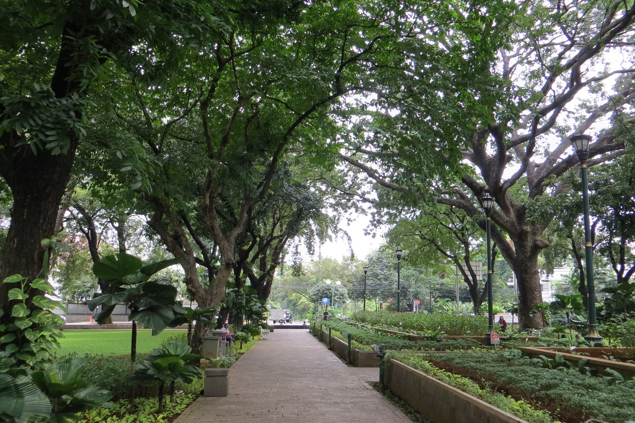 Jogging Track Taman Suropati