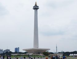 Monas Diserbu Ribuan Pengunjung Selama Libur Lebaran, Tawarkan Atraksi Hiburan Menarik