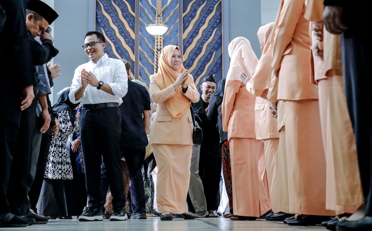 Kadisdik Jabar periode 2023-2025, Wahyu Mijaya dalam acara Pelepasan Kadisdik Jabar di Aula Ki Hajar Dewantara Disdik Jabar, Kota Bandung, Kamis, 10 April 2025.