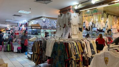 Salah satu stand jualan di ITC Mangga Dua