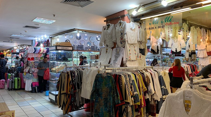 Salah satu stand jualan di ITC Mangga Dua