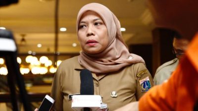 Kepala Dinas Sosial (Dinsos) DKI Jakarta Premi Lasari di Balai Kota Jakarta