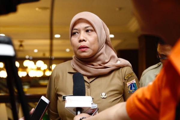 Kepala Dinas Sosial (Dinsos) DKI Jakarta Premi Lasari di Balai Kota Jakarta