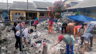 Kerja Bakti di Dua Pulau Bersihkan 11 Ton Sampah