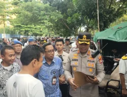 Polres Metro Jakarta Utara Bongkar Posko Ormas Ilegal di Lahan PPKK Kemayoran