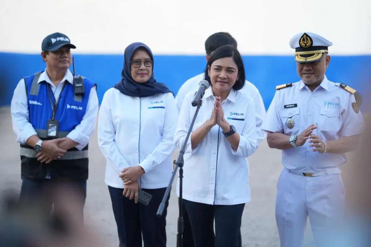 Dirut Pelni Tri Andayani dan Kepala Cabang Jakarta Kunjungi Pelabuhan Tanjung Priok