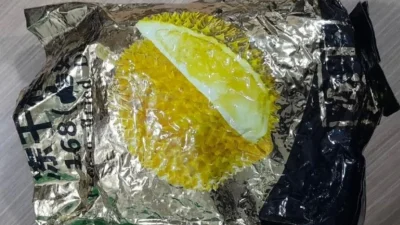 Sabu Dibungkus Kemasan Buah, WI dan RZ Gagal Kelabui Petugas di Cengkareng, Jakbar