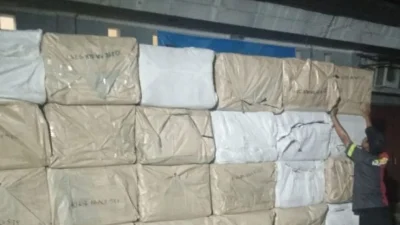 Kemensos salurkan bantuan untuk korban banjir rob di Jakarta Utara