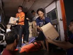 BPBD DKI Jakarta Salurkan Bantuan Logistik untuk Korban Kebakaran di Kapuk Muara