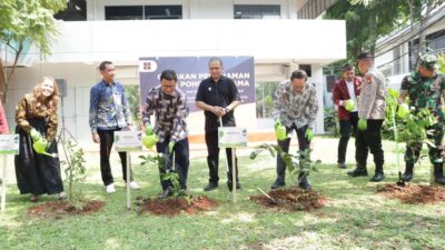 Inovasi untuk Bangsa: Taruna Ikrar Kepala BPOM RI, Tanam Pohon dan Resmikan Gedung INABIO PT Harsen