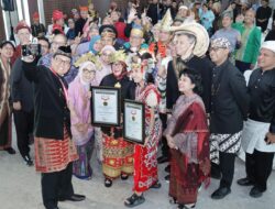 Bedah 7 Buku Karya Taruna Ikrar Kepala BPOM RI,  Pecahkan Rekor MURI 