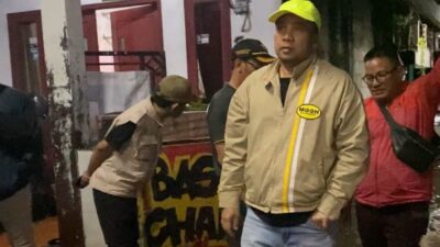 Ahmad Moetaba Tinjau Lokasi Banjir Jakarta dan Serahkan Bantuan Pangan