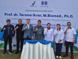 Taruna Ikrar Kepala BPOM RI, Tanam Pohon dan Resmikan Fasilitas Sunthi Sepuri