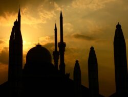 Penentuan Awal Ramadan 1447 H: Muhammadiyah Tetapkan 18 Februari 2026, Kemenag Tanggal Berapa?